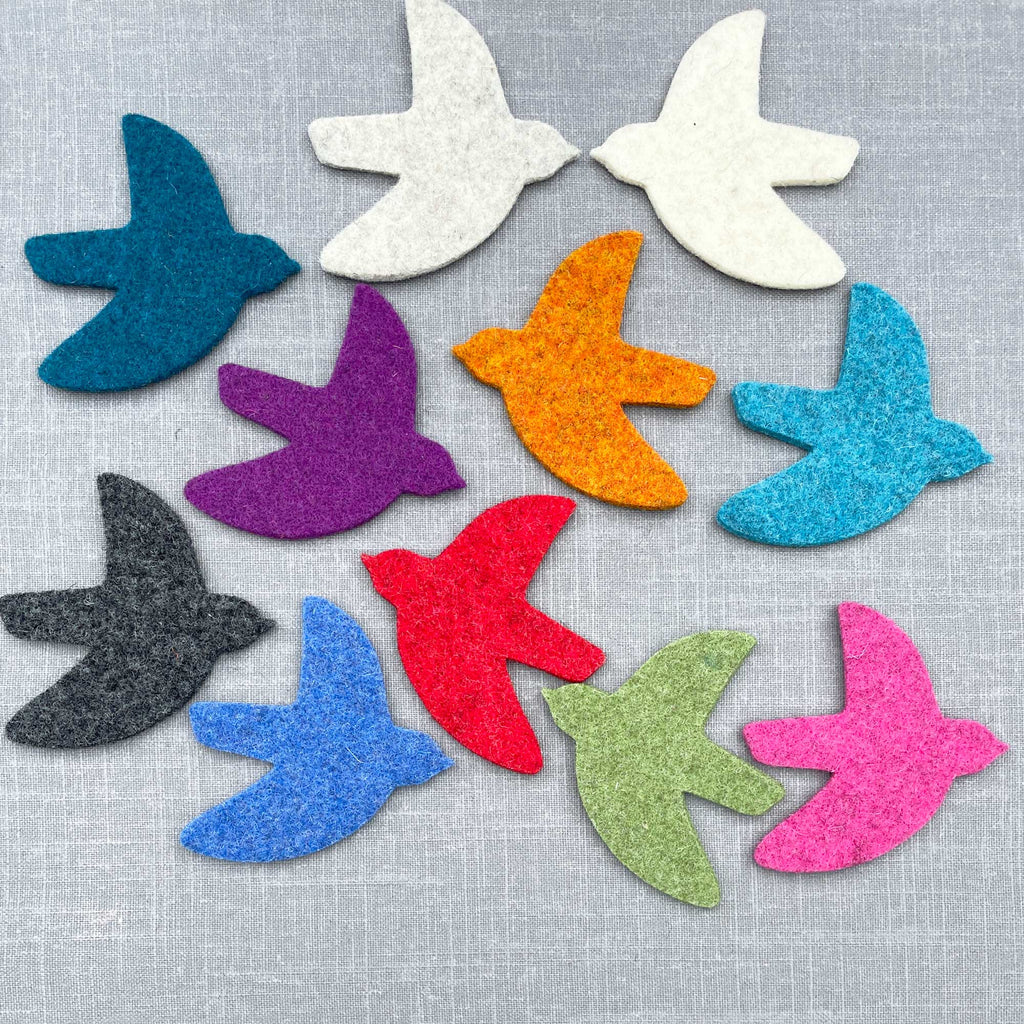 Joe_s-Toes-felt-flying-bird-All-colours