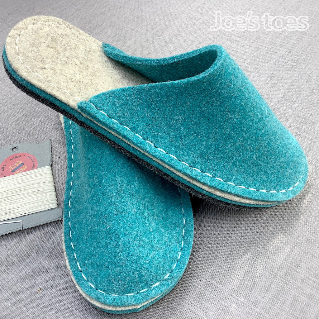 joe's toes felt slipper kit in turquoise wool felt