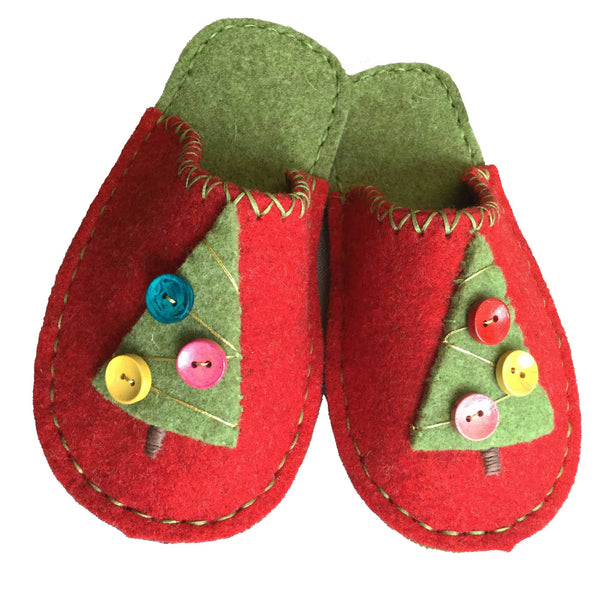 finished Joe's Toes Christmas tree felt slipper kit