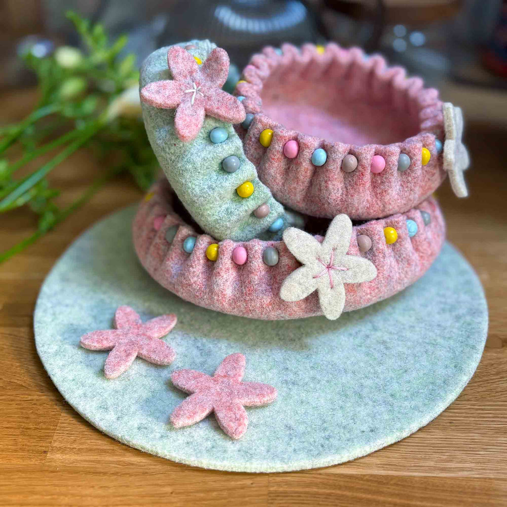 Joe's Toes felt bowl kit in spring colours