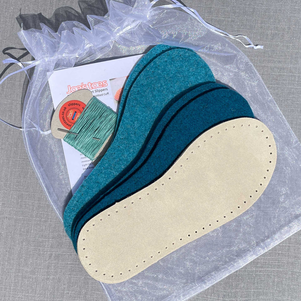 kit-without-yarn-turquoise-and-teal-and-suede