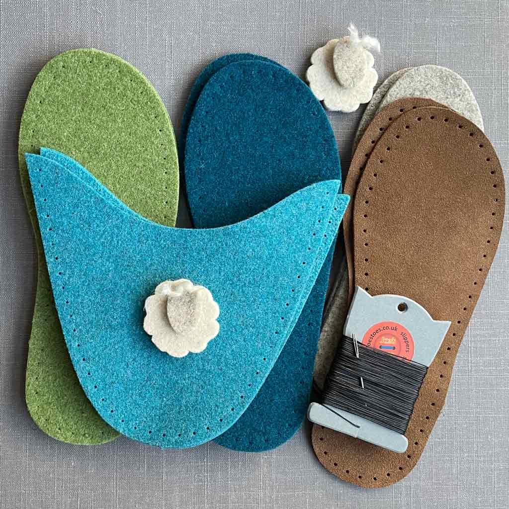 Joe's Toes sheepy slipper kit in turquoise with sheep motif and suede soles