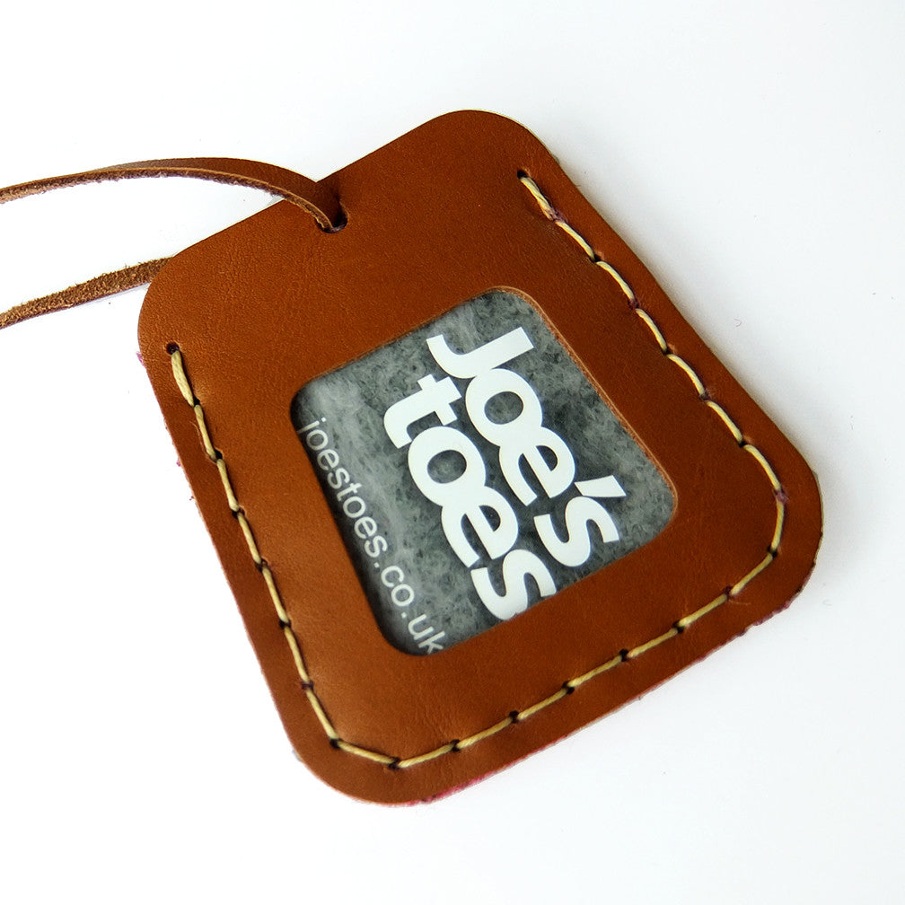 Joe's Toes Luggage Tag with card
